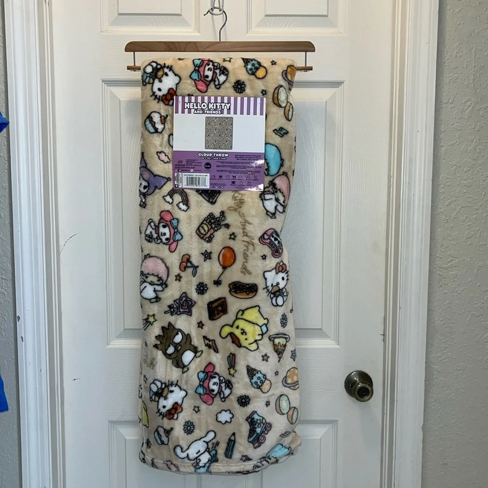 Hello Kitty and Friends throw blanket